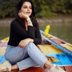 Ushasi Ray Instagram - ভেসে যায় আদরের নৌকো...সাথে অনেক কিছু স্মৃতি নিয়ে ২০২৩ যা সারাজীবন থেকে যাবে আমার সাথে ...ধন্যবাদ সবাইকে ❤️ 📸 @sahil_paswan_2646_