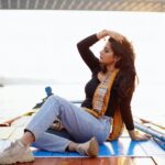 Ushasi Ray Instagram - ভেসে যায় আদরের নৌকো...সাথে অনেক কিছু স্মৃতি নিয়ে ২০২৩ যা সারাজীবন থেকে যাবে আমার সাথে ...ধন্যবাদ সবাইকে ❤️ 📸 @sahil_paswan_2646_