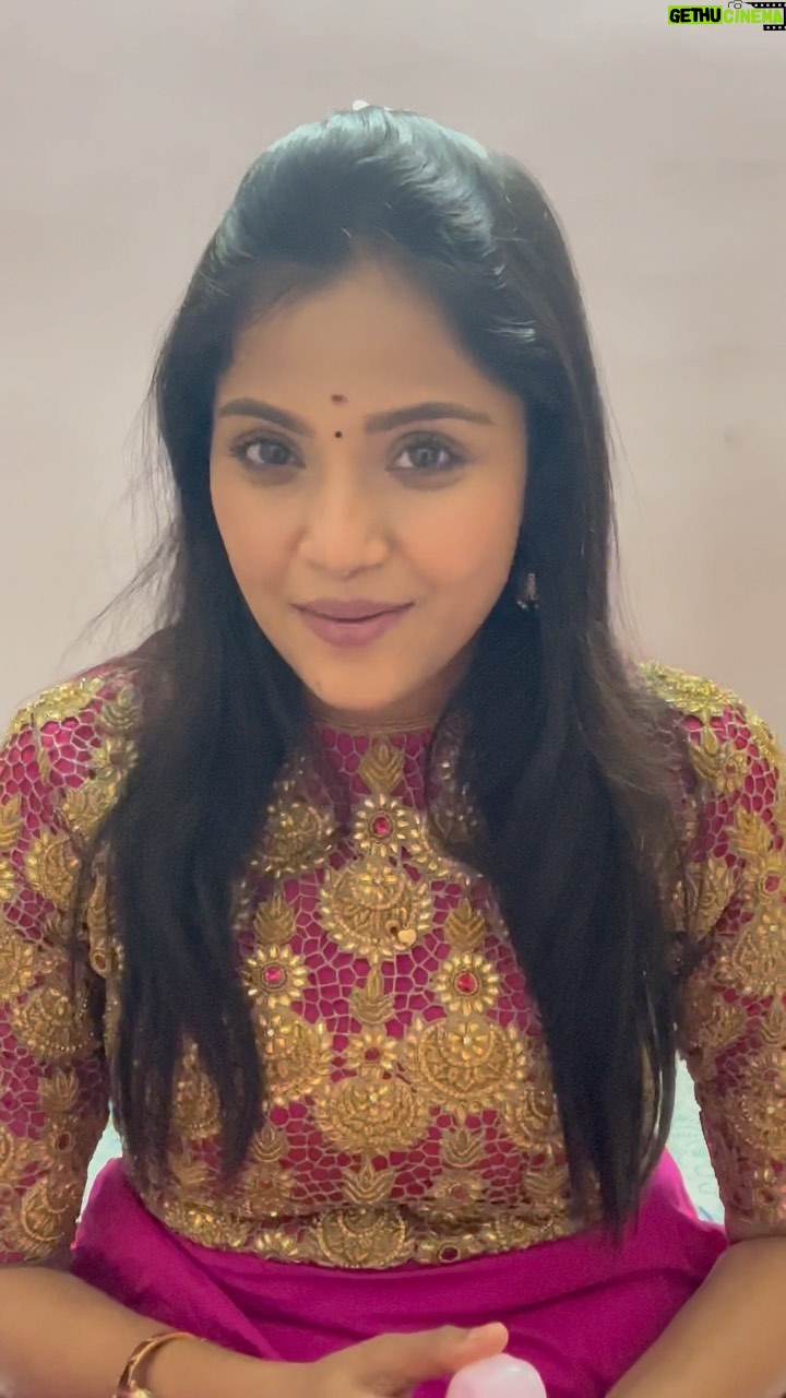 Vaishali Thaniga Instagram - @skin_whitening_creams ❤️ Cream with best characteristics that keep you protected from dangerous sun rays, removing acne, wrinkles scars, rumples and gives you bright skin. The cream carries best skin moisturizers, vitamins and herbal extracts free of all types of damaging effects make your skin fresh and beautiful. This Cream reduces the darkness and make your skin look glowing after clearing dark spots and pimples. It makes sure that your natural beauty. Makes the complexion lighter Enriches the skin with vitamin C Hydrates the skin Moisturizes the skin Visibility clearer skin For bookings visit @skin_whitening_creams