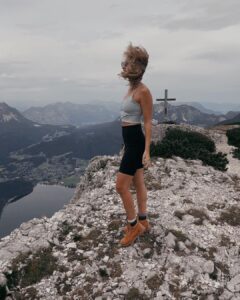 Valerie Huber Instagram - The obligatory on the edge mountain top kick pic 😂⛰️