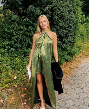 Valerie Huber Instagram - @filmfestmunich wearing wonderful @alexisfegonzalez ✨