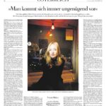 Valerie Huber Instagram - Vielen Dank @corinnamilborn @zeit für dieses schöne, offene Gespräch. Foto vom tollen @rigaudpeter Swipe left to see more about what I’m talking about. 🌍