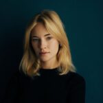 Valerie Huber Instagram - bare with @philine_hofmann 📸
