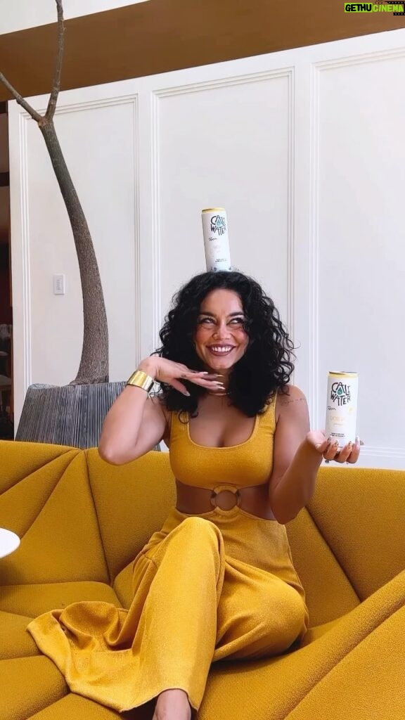 Vanessa Hudgens Instagram - Im so stoked to introduce to you the newest flavor in our @caliwater lineup 🍍pineapple 🍍She’s delicious. Exclusively on TikTok shop. 40% off for new users and free shipping!