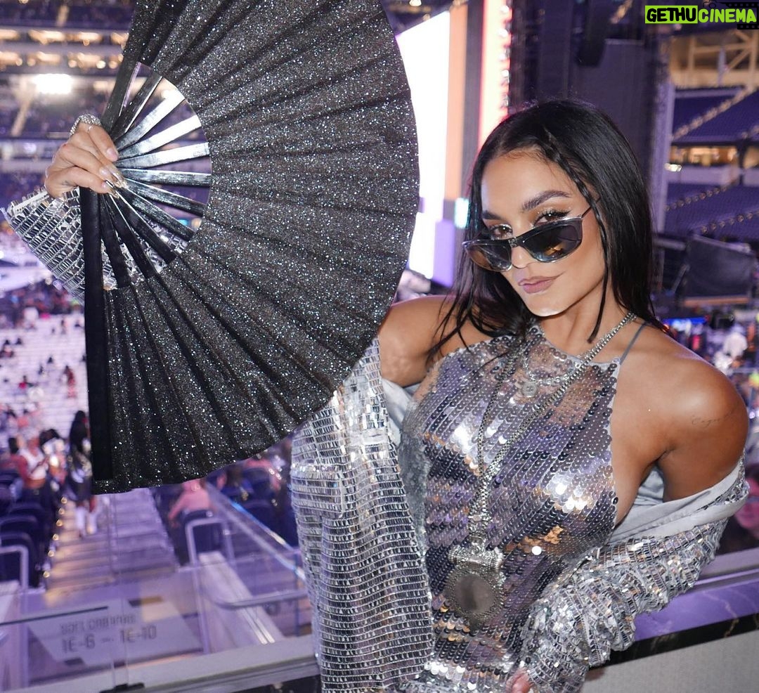 Vanessa Hudgens - 1 Million Likes - I can’t even describe how special tonight was. Beyoncé is the goat 🪩👽🫠 thank you @sofi for having me 🥰 so grateful. So inspired. So full. ♥️