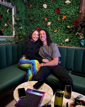 Vanessa Hudgens Instagram - 🌸🌳Happy✨earth✨dayyyy loves🌎💚