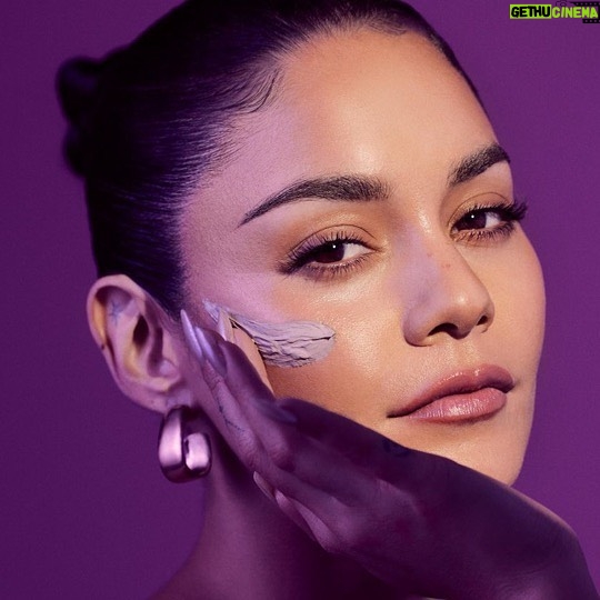 Vanessa Hudgens Instagram - @vanessahudgens launched @knowbeauty last week! Be one of the first to try the new skin-care line with free 1-2 day shipping using Buy with Prime. #WomenMake