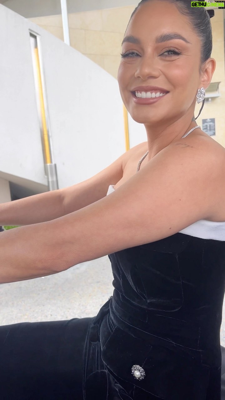 Vanessa Hudgens Instagram - Oscars weekend ✅
