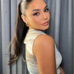 Vanessa Hudgens Instagram - Morning show vibes
