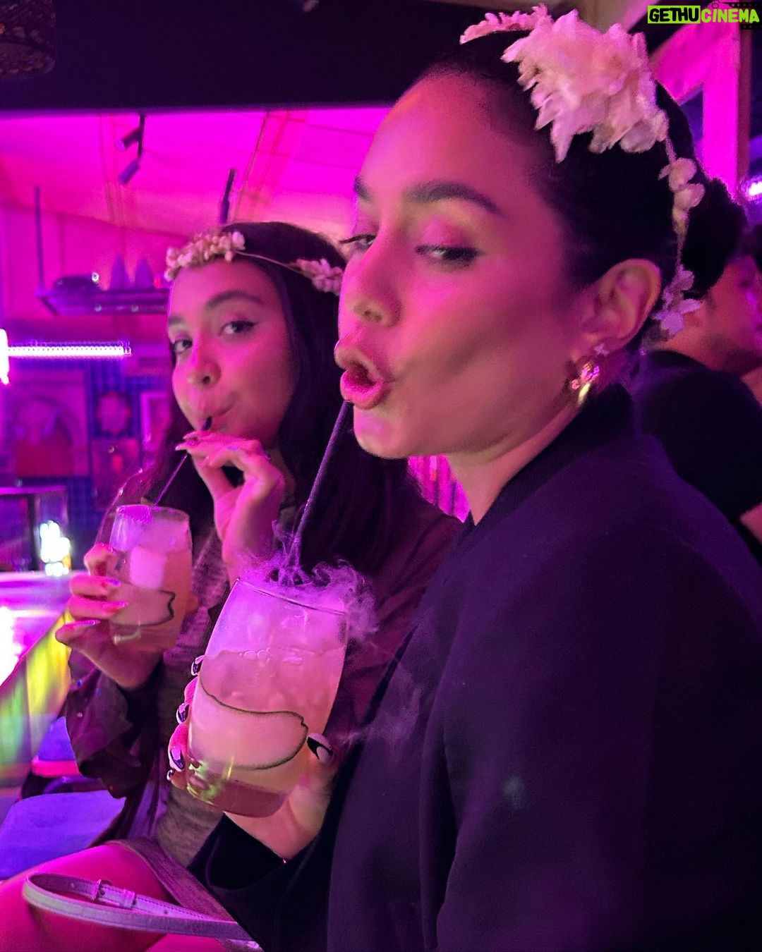 Vanessa Hudgens Instagram - 🪄Alakazam 🪄 @stellahudgens