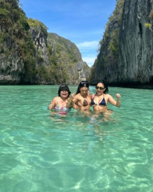 Vanessa Hudgens Instagram - Paradise #foreverphilippines