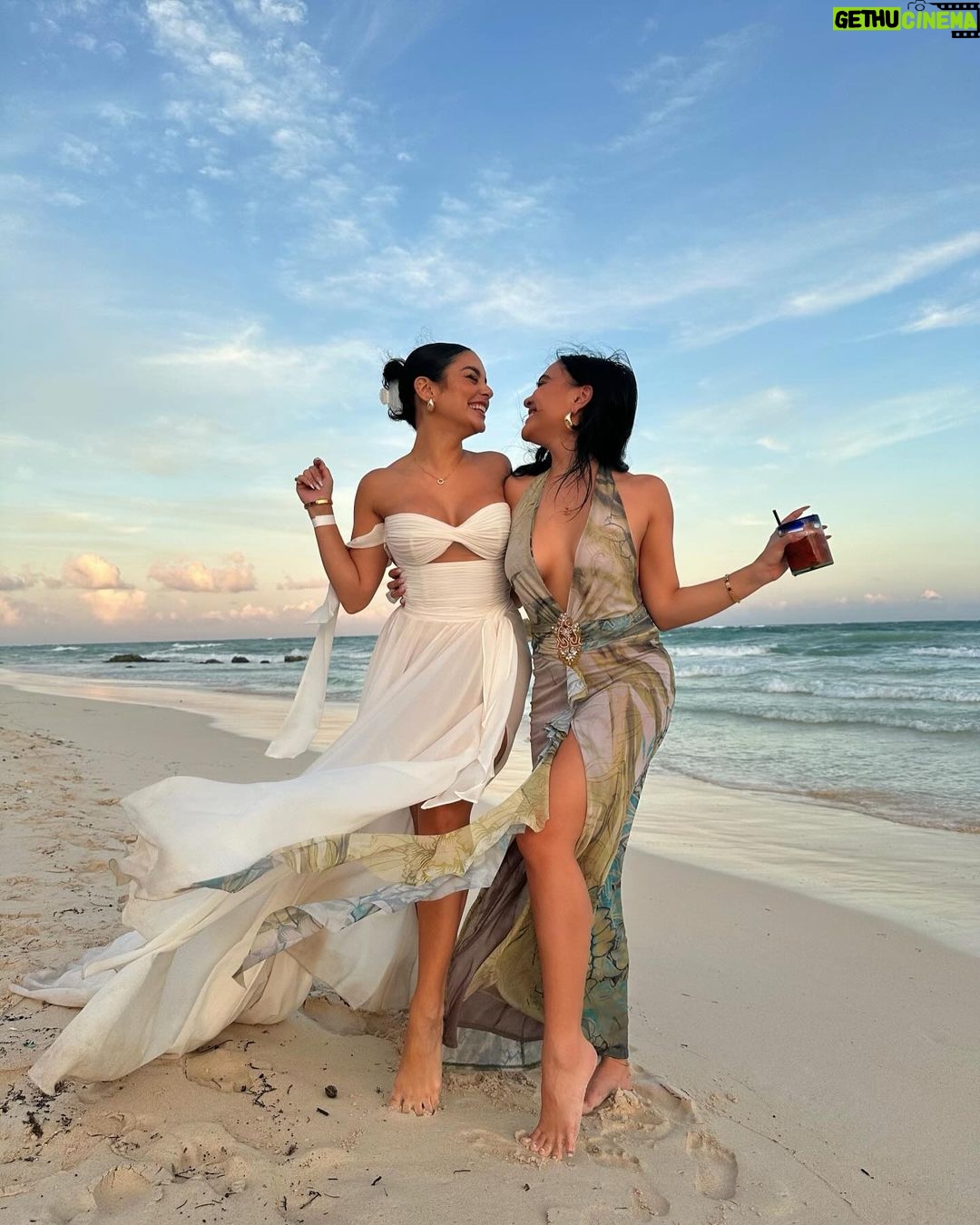 Vanessa Hudgens - 1.1 Million Likes - Just sisters blowin in the wind