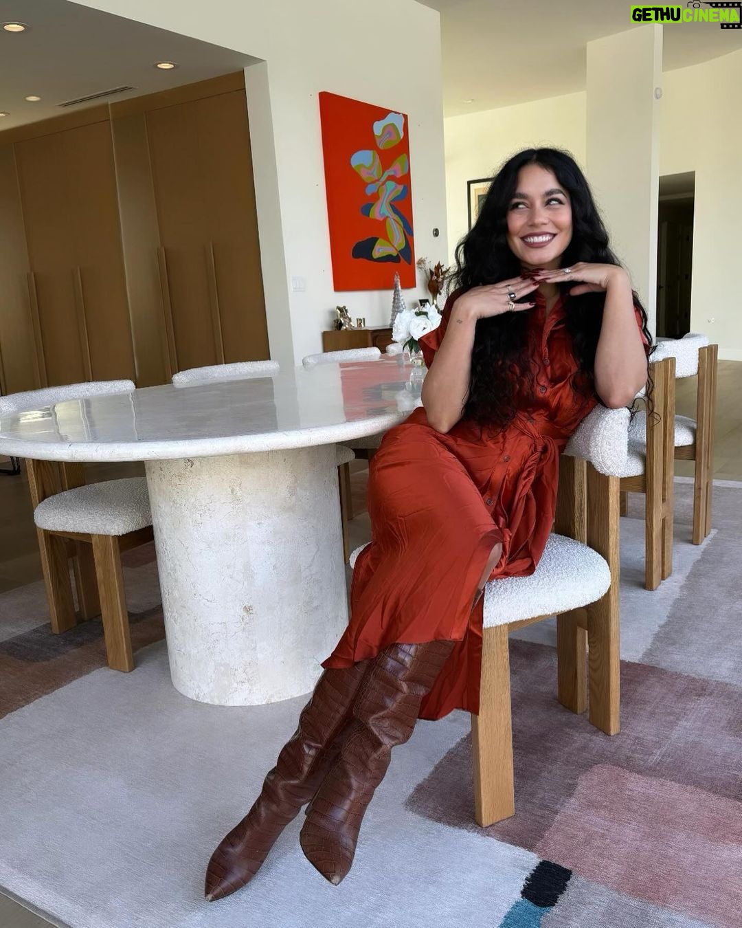 Vanessa Hudgens Instagram - I’ve been a fan of @en._gold for a while now as they celebrate the cultural and traditional craftsmanship of the Philippines creating such beautiful pieces. So in love with my new dining table 🥹🥰