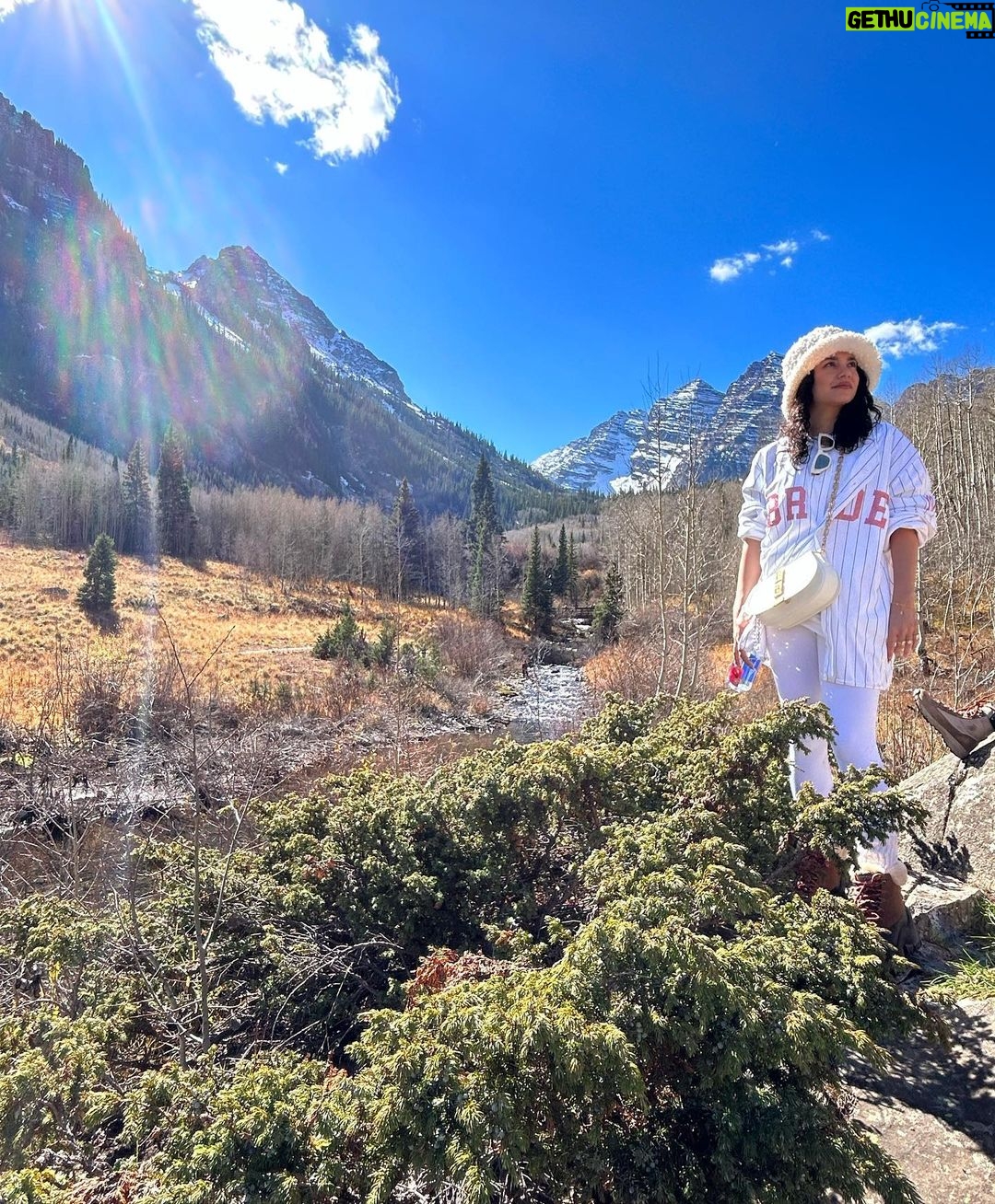 Vanessa Hudgens Instagram - Maroon bells. Didn’t want to leave.