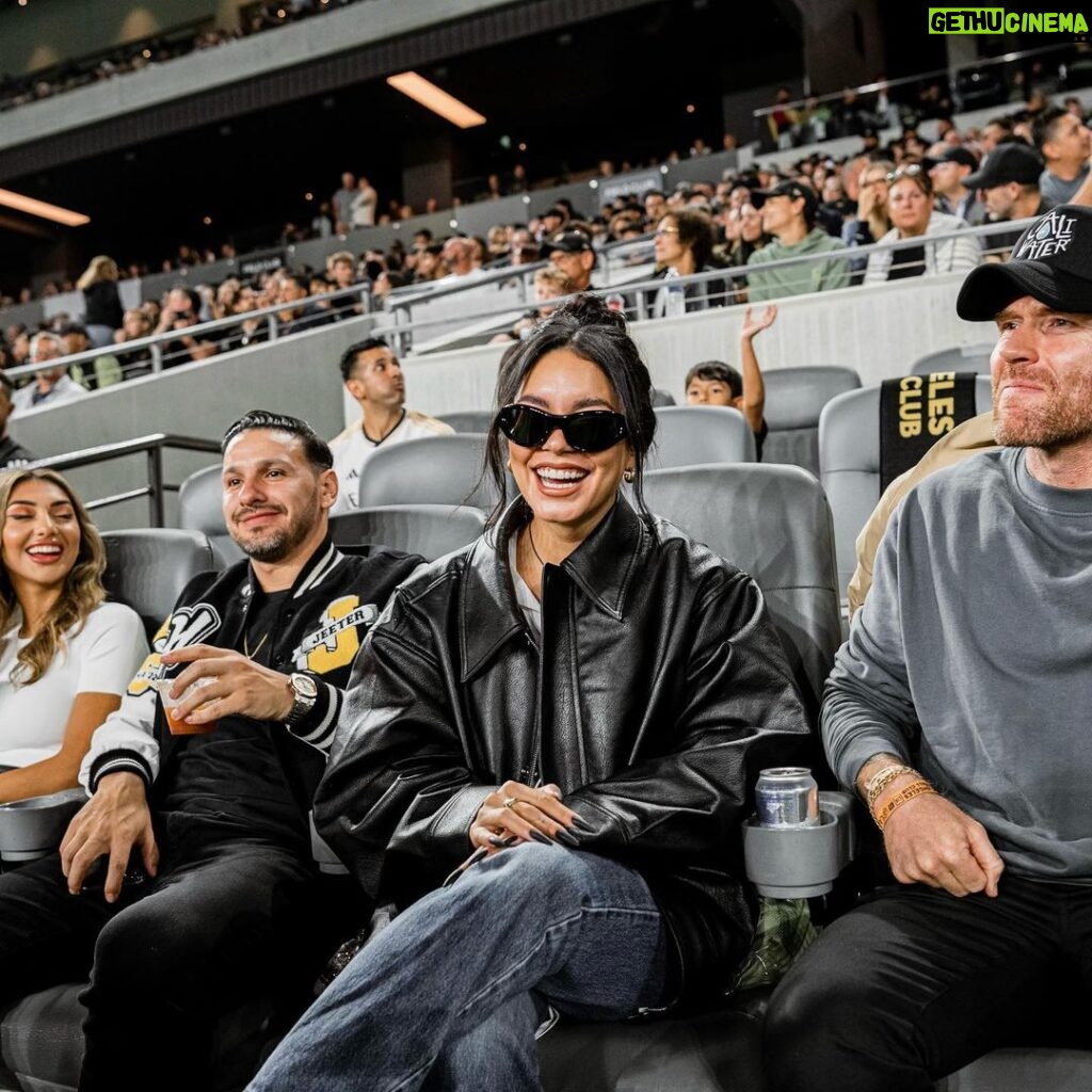 Vanessa Hudgens Instagram - FÚTBOL IS LIFE!!! first game ever annnnd I loved every minute. Go @lafc