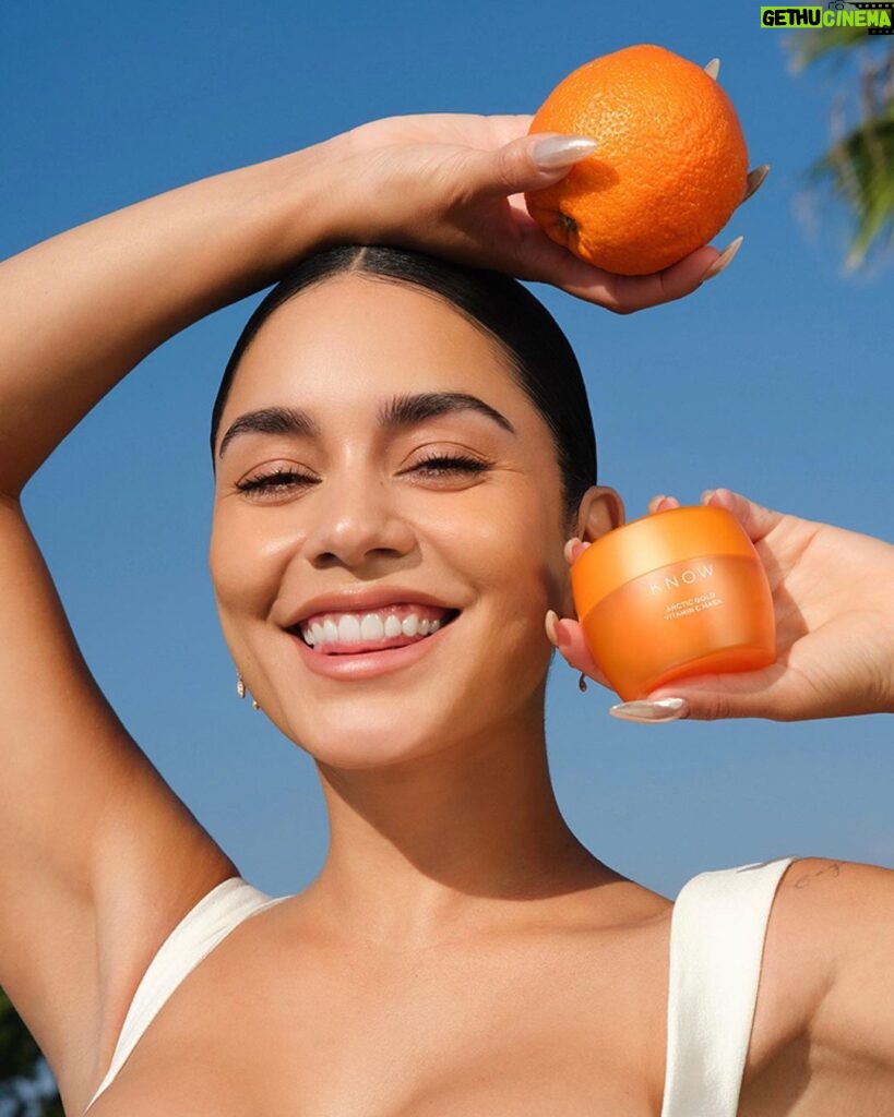 Vanessa Hudgens Instagram - The all new Arctic Gold Vitamin C Mask is here! 🧡 A note from Vanessa: “I am so excited to introduce the second mask in the KNOW Beauty Mask lineup! At KNOW, we’re all about solving one problem at the time with one product at the time… This mask is very close to my heart; as someone who has a lot of acne scars and dark spots (don’t pick your pimples everyone!) and who also enjoys the sun way too much, my skin tone can get dull and uneven. I knew I wanted the second KNOW Beauty product to tackle this issue.” Say goodbye to dark spots, hyperpigmentation and sun damage! Say hello to bouncy, hydrated, luminous skin. Click Link in Bio to Shop!