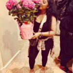Vanity Alpough Instagram - I just got home from a long day to beautiful pink flowers from my daddy y’all💕 @thomasalpoughsr If you are a daddy’s girl show my daddy some love🥰