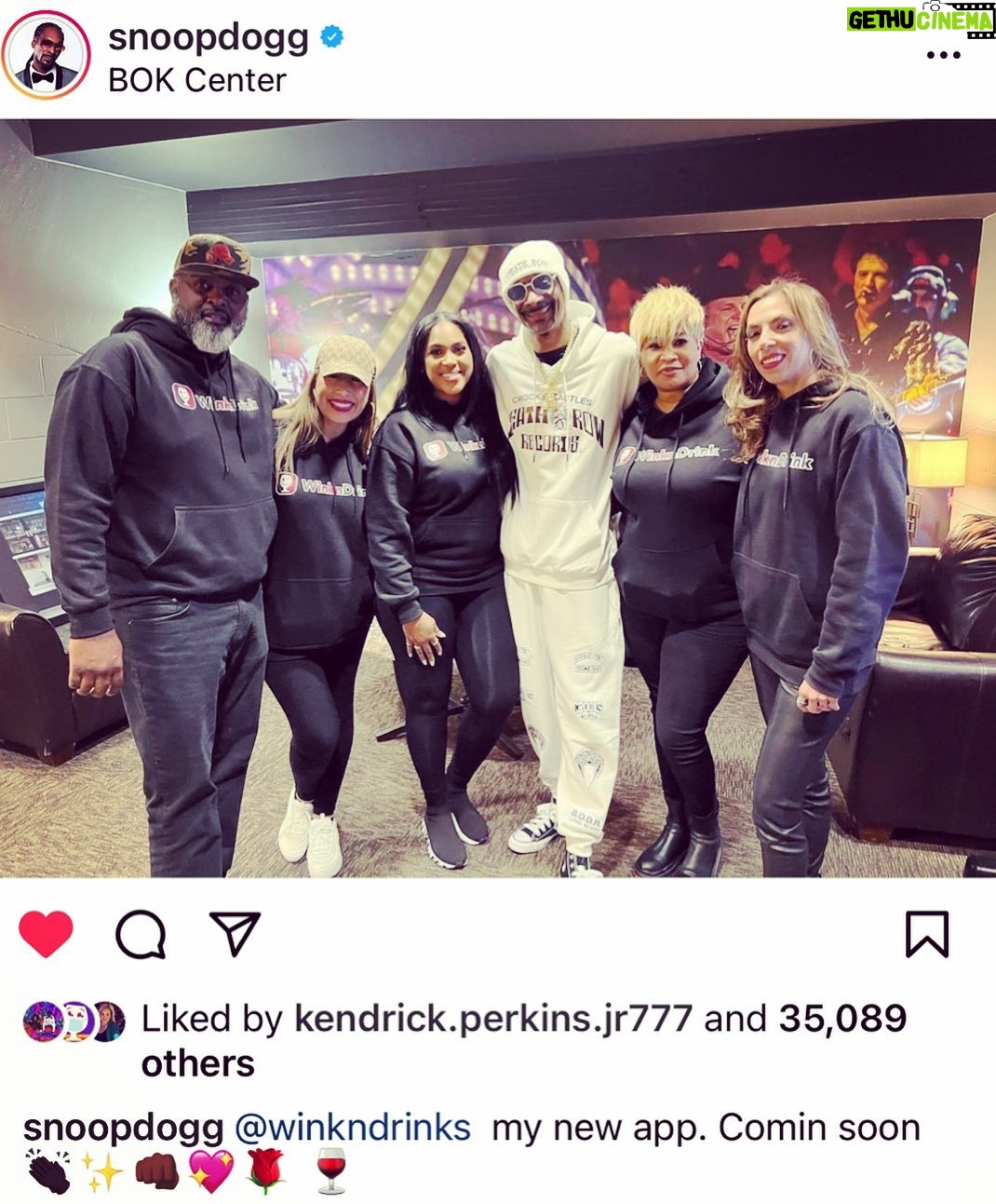 Vanity Alpough Instagram - I’m so excited to partner with @snoopdogg on my new meet now app, WinknDrink! It’s a blessing to have you apart of the team! Thank you to everyone that has supported us we really appreciate it🙏🏾 @winkndrinks