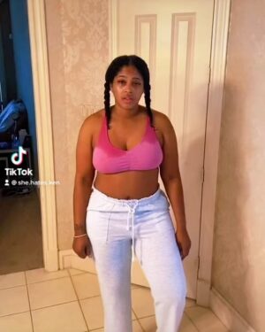 Vanity Alpough Instagram - My boys took me out on a date tonight while daddy is out of town but I had to do this baddie TikTok for Lobster….🤷🏽‍♀️
@kendrickperkins 
@kendrick.perkins.jr777 
@kenxtonperkins