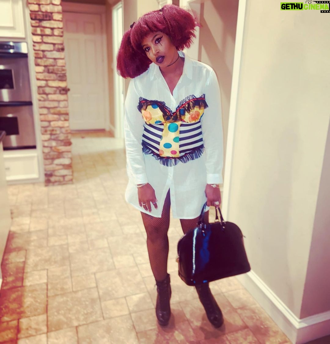 Vanity Alpough Instagram - You tell me who/what I am? Night Out🖤🧡 #Halloween #SupposedToBeAClown #ButUmmmmYeah #MaybeNot