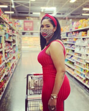 Vanity Alpough Instagram - Oh Hey Independence Day♥️
#PhotoCred @kenxtonperkins 
#Mama
#BoyWhatTheHellYouWant
#SnappingPicturesOfMeInTheGroceryStore🙄
#MyBoysLoveMe