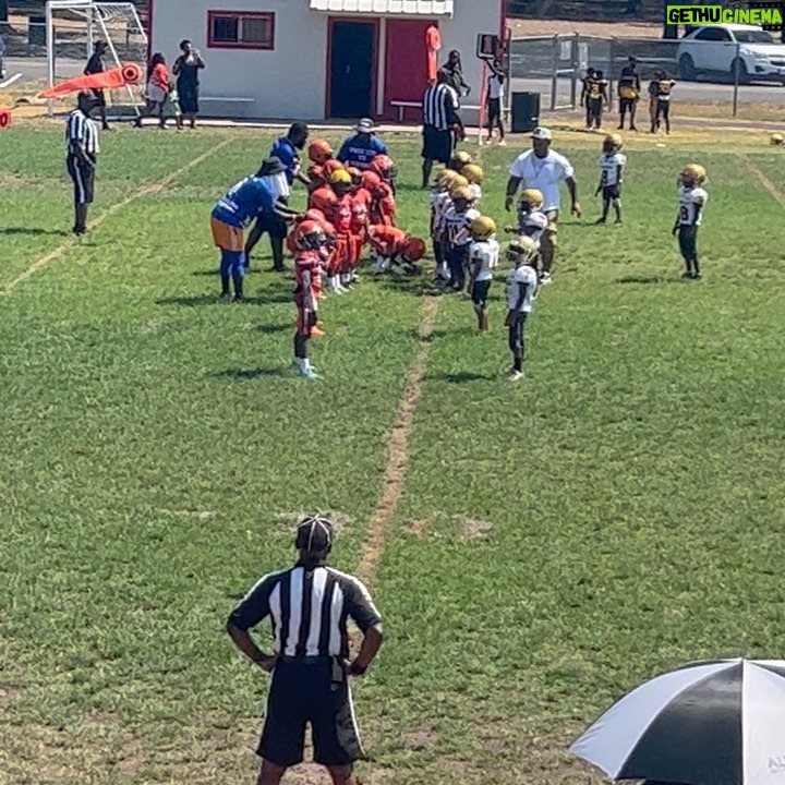 Vanity Alpough Instagram - Let the games begin! @ittakes2babies #KarterThomas #BabyBoy #ItAllStartedOutAtTheFootballGame #Touchdown