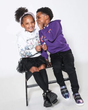 Vanity Alpough Instagram - Happy 5th Birthday to my twin babies that has came into my world and made things a little harder but a lot better! These 2 are giving me and their dad a run for our money literally lol, from Zoey turning out just like her mama and absolutely loving to shop and is into all the glitter hunty! To Karter bouncing around, bouncing around, bouncing literally and keeping our hospital bill lit! This duo has really added noise and light into our household and I’m enjoying every minute! Time has flown by and these are my last little babies so @ittakes2babies it’s your world! 
🗣LetsGo