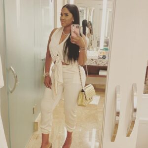 Vanity Alpough Instagram - 𝙏𝙝𝙚 𝙤𝙣𝙡𝙮 𝙬𝙖𝙮 𝙞𝙢 𝙡𝙤𝙨𝙞𝙣𝙜 𝙢𝙮 𝙨𝙥𝙤𝙩 𝙞𝙨 𝙬𝙝𝙚𝙣 𝙄 𝙙𝙤𝙣'𝙩 𝙬𝙖𝙣𝙩 𝙞𝙩 𝙖𝙣𝙮𝙢𝙤𝙧𝙚🖤