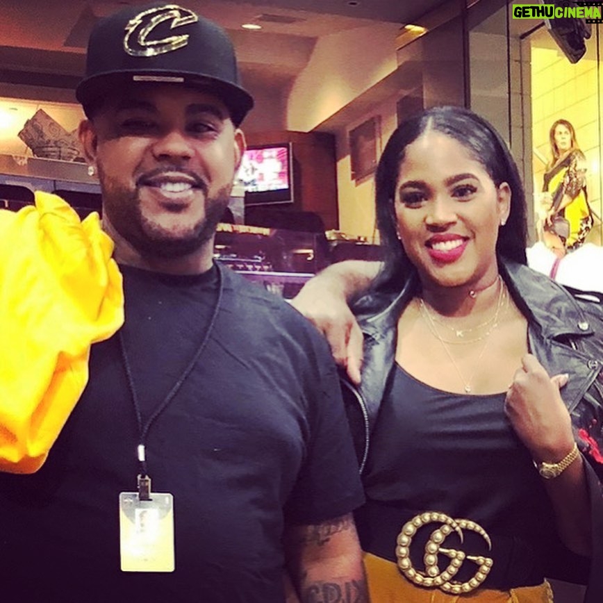 Vanity Alpough Instagram - I could not let this night end without acknowledging a peace of my heart today! Y’all please help me wish my handsome big brother @yungt_o_e a Very Happy Birthday🖤