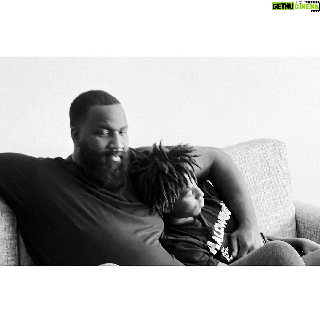 Vanity Alpough Instagram - Happy Father’s Day to my husband and my dad🖤 You both are great dads and the kids and I could not do it without y’all! @kendrickperkins being raised by your grandpa was a blessing in disguise because he taught you so many things and I love the old soul in you when it comes down to taking care of your family and putting us first! @thomasalpoughsr You are a great dad but an even better grandpa thank you for all that you do and the time you take out with my kids! Love you both so much🖤