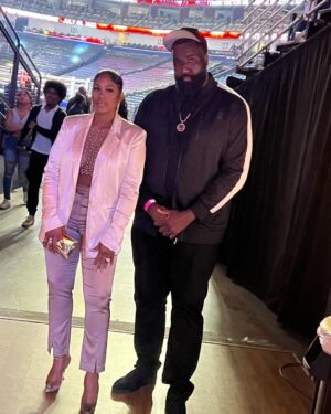 Vanity Alpough Instagram - A Lil Boxing night in the Nola with the Wifey @_queenvanity and my partner/brother-in-law @bigleagueexotics_ceo 🥊💯🤞🏾❤️