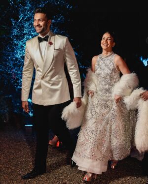 Varun Tej Instagram - Happy birthday baby!
Thank you for being you and brightening up my world..

Love you ♥️ 

@itsmelavanya