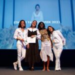 Vera Kolodzig Instagram - Na semana passada tive a honra de apresentar o prémio INOVAÇÃO & IMPACTO AMBIENTAL realizado na 3ª Conferência do Lixo Marinho e Microplásticos, no Pavilhão do Conhecimento em Lisboa. A @etikwayofficial , criada por Lucie Gomes, é uma comunidade de designers e marcas de moda sustentáveis, que oferece um espaço físico e digital para o seu lançamento garantindo que todos os seus produtos são certificados por uma organização internacional que comprove que o modo de produção é mais sustentável. Foram mais de 70 candidaturas internacionais, com 17 finalistas que apresentaram projetos sustentáveis e inovadores durante o desfile. 3 designers foram premiados em Lisboa: 1º Lugar – Maria Baia 2º Lugar – Beatriz Loureiro 3º Lugar – Helen Heiman Muitos parabéns a todos os candidatos que participaram neste evento para a mudança de consciência. Cabe-nos a todos aprender a consumir menos e melhor, especialmente na indústria da moda. Be part of the change 👗🌱💚🤗 Pavilhão Do Conhecimento