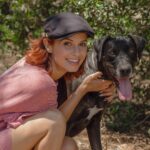 Vera Kolodzig Instagram - Como fazer o Tofu feliz: um passeio na floresta, uma dancinha e os melhores snacks do pedaço, os snacks Lily’s Kitchen! A @lilyskitchenpetfood é uma marca de alimentação para animais com ingredientes naturais, saudáveis e nutritivos. Aproveitem bem estes passeios ao sol! #pub #lilyskitchen #doglover #summertime
