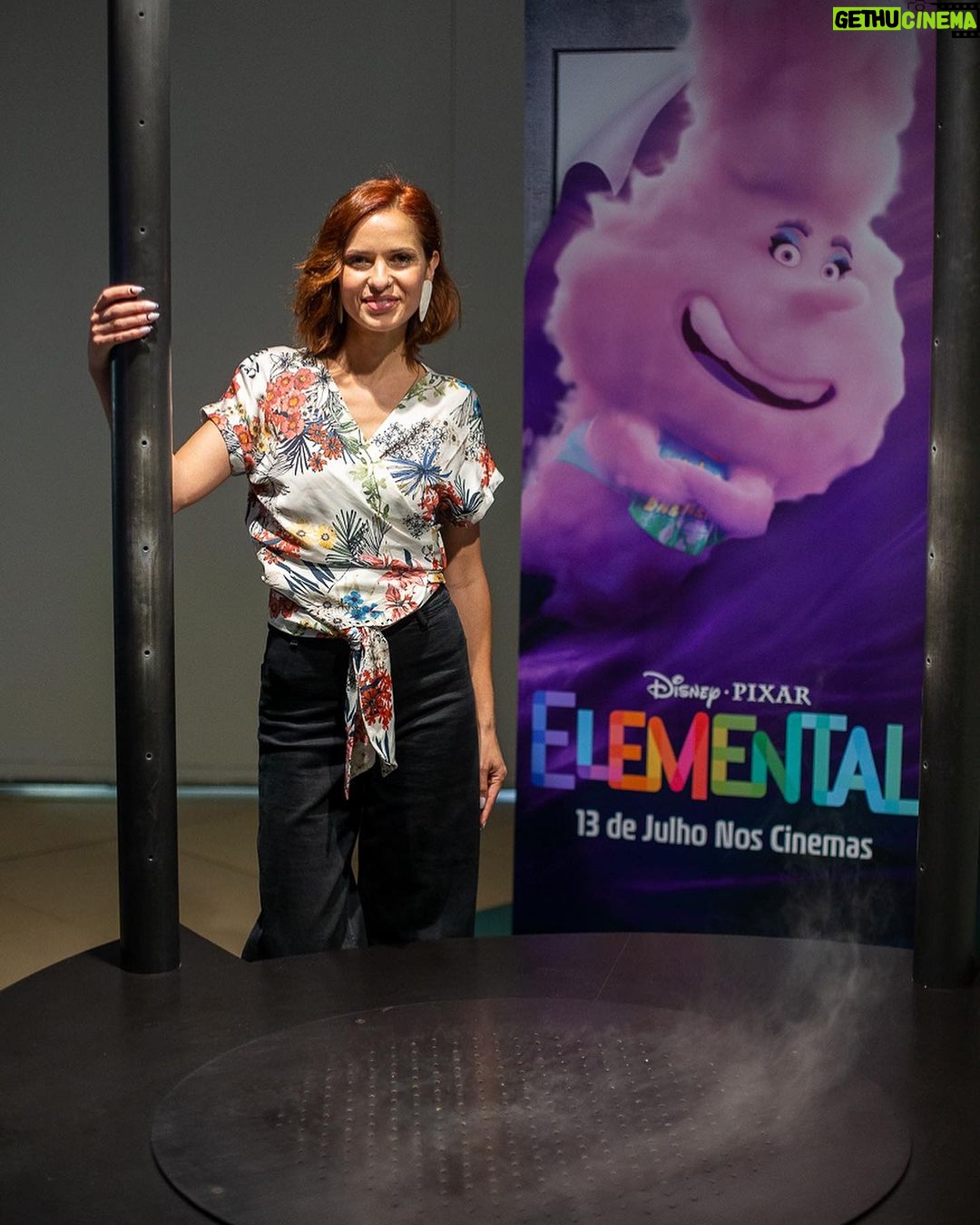 Vera Kolodzig Instagram - Hoje foi a estreia do filme Elemental, onde dou a voz a Galerna. Fica a sugestão para o fim-de-semana 😉 . . . #elemental #disneypixar #voiceover