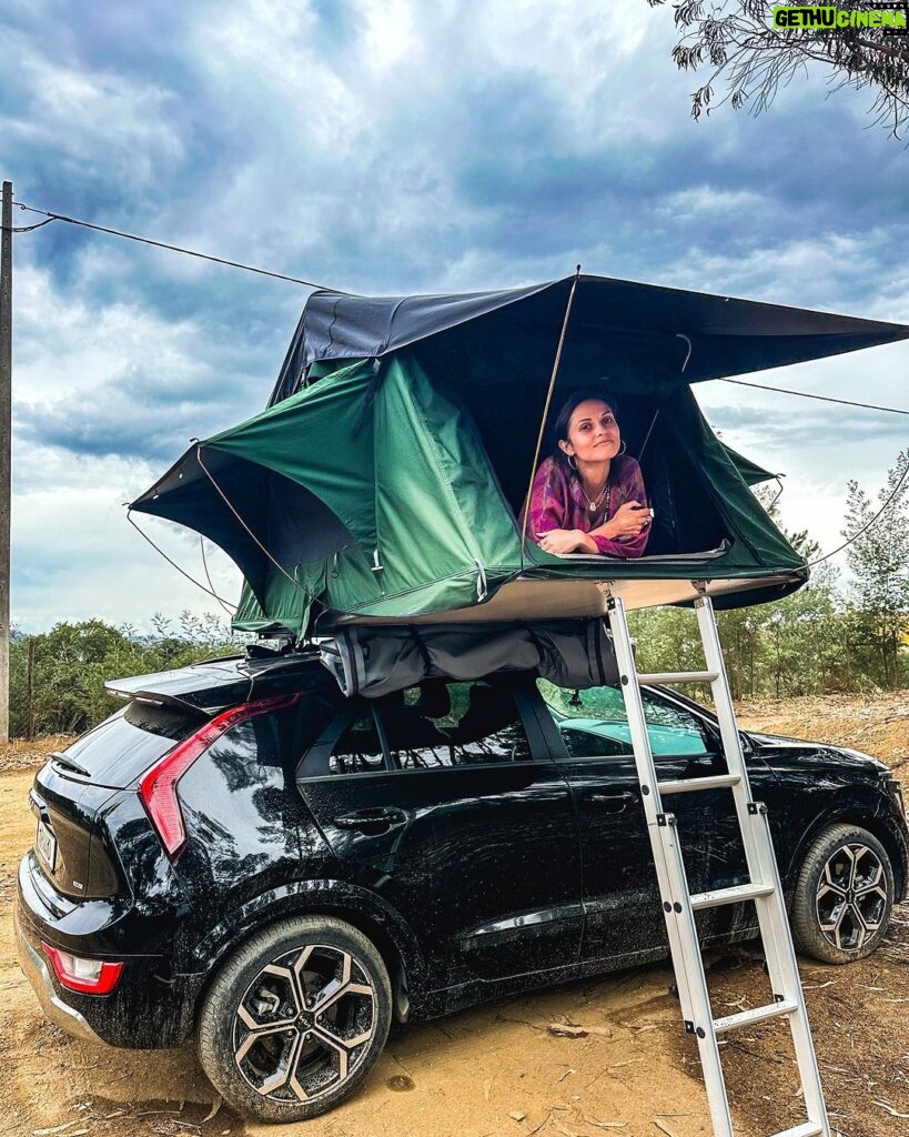 Vera Kolodzig Instagram - Quando levas literalmente a casa às costas. . . . @kia_portugal @topotents #kia #kiaportugal #camping #topotens #nature #intothewild #parceria