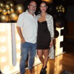 Vera Kolodzig Instagram - Hoje foi a apresentação da quarta temporada d’O Clube, um projecto do qual tenho muito orgulho de fazer parte há já tanto tempo. Uma série sobre poder, sobre o negócio do sexo, sobre crime, onde o erotismo é abordado sem tabus. Obrigada @pat.sequeira pela confiança e obrigada @sicoficial pela oportunidade. Estreia dia 22 de Setembro, na @opto.sic . . . . @leonorbaboactores @luapio @margarida_vila_nova_ @joseraposoofficial #oclube #novatemporada #opto #sicoficial