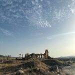 Vera Kolodzig Instagram – Dia 6: Volubilis
Nunca fui ao Templo de Diana em Évora, mas já fui às ruínas romanas em Marrocos 🫣
.
.
.
#morocco #roadtrip #volubilis #meknes #romanruins #ruinasromanas