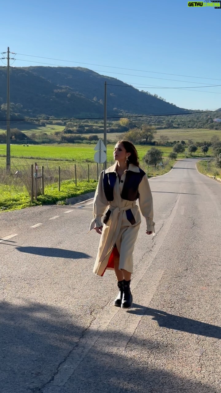 Vera Kolodzig Instagram - Em 2023 subi uma montanha, criei ligações entre pessoas, viajei com o meu filho, dancei muito e fui muito feliz no trabalho. Que venha mais um 🙌❤️ . . . #2023