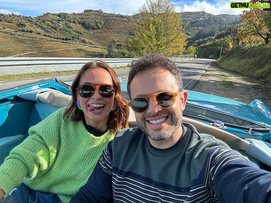 Vera Kolodzig Instagram - Alegria no trabalho com o @joaopaulorodrigues.oficial 😎 . . . #alegrianotrabalho #joaopaulorodrigues #douro #portugal #missao100portugues #instatravel Peso Da Régua - Douro