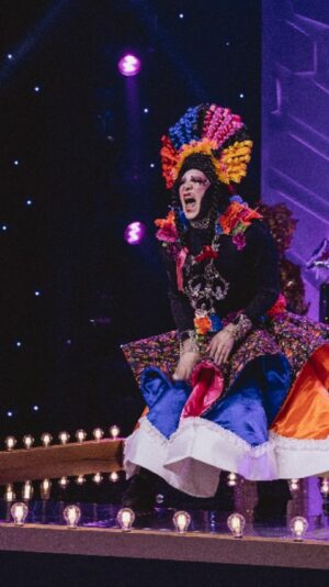 Vermelha Noir Instagram - Perdón @belindapop 🥺

No se pierdan está semana el siguiente episodio de @dragracemexico por @paramountplusmx y @mtvla

Video y edición por @alexxsandoval3

#dragracemexico
#elrestaurantedeméxico
#mueble
#lipsyncdemierda