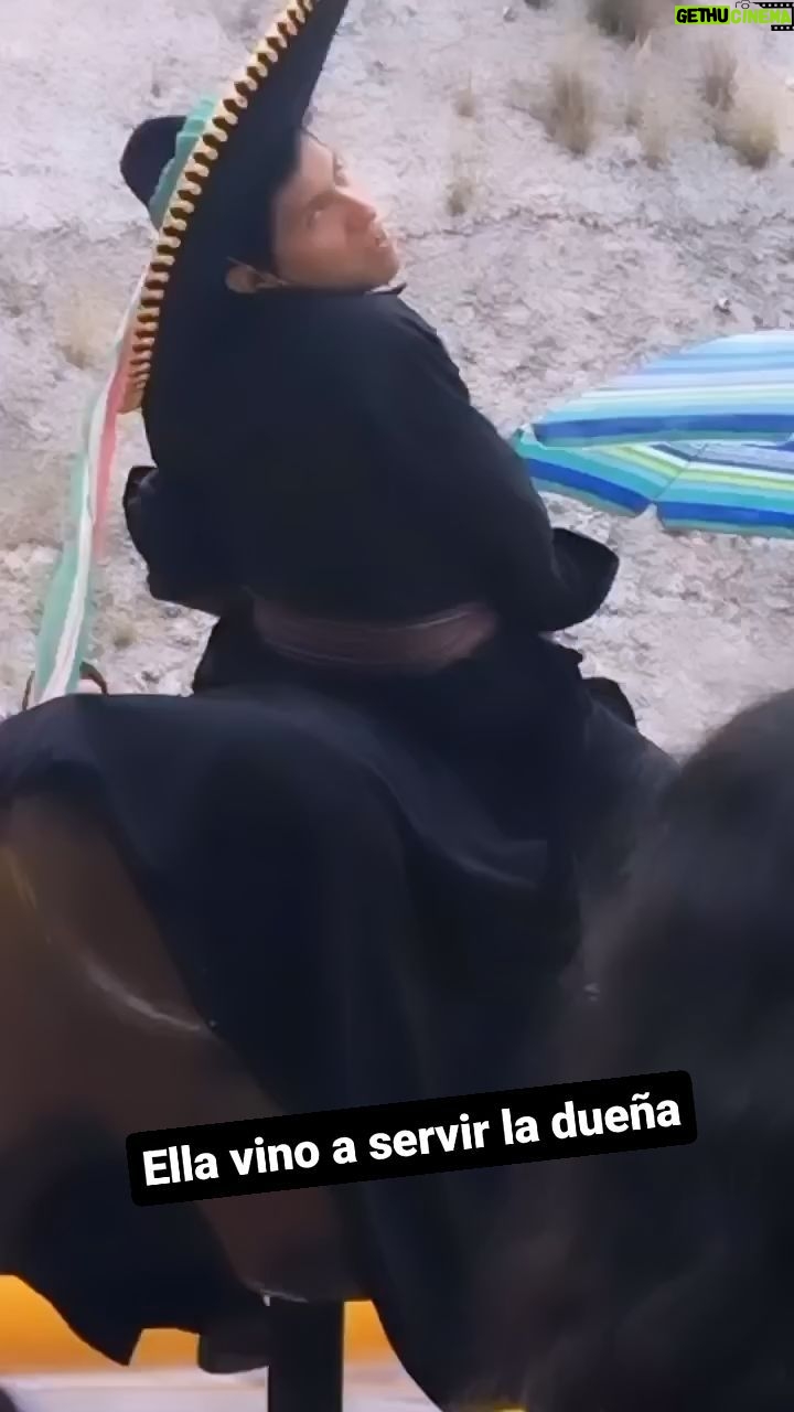 Vermelha Noir Instagram - Mi hija @vermelhanoir nos dio interpretación queer pedra infanta