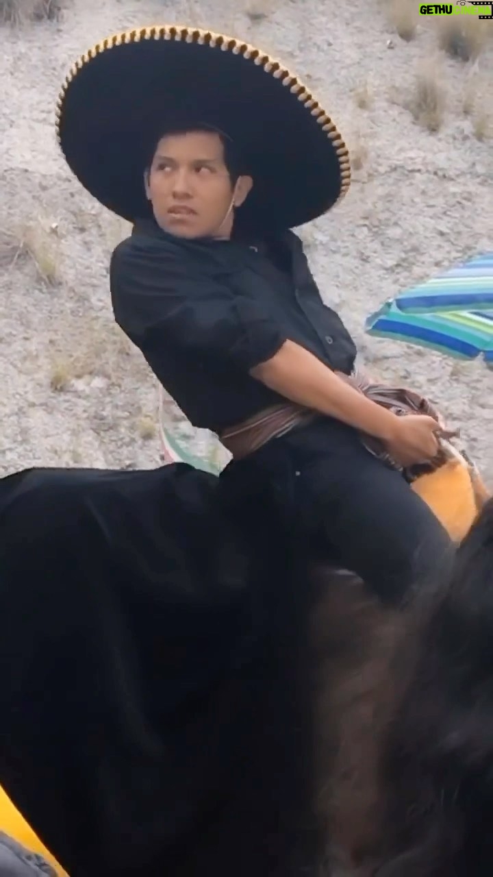 Vermelha Noir Instagram - 🇲🇽💋💅🏽 Masiosara 🇲🇽💅🏽👠 Y la que independice uwu video @chu_choo #masiosara #mespatrio #16deseptiembre #independenciademéxico #lgbt #gay #inventada Tecnológico Nacional de México