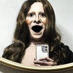 Vermelha Noir Instagram – 😀 Howdy!!! Seems that someone’s inside your house… I think it’s time to meet your new friend 😀
Look inspired by the recent trend of #uncannyvalley
En la estética, el valle inquietante —del inglés uncanny valley— es una hipótesis en el campo de la robótica y animación por computadora en 3D que afirma que cuando las réplicas antropomórficas se acercan en exceso a la apariencia y comportamiento de un ser humano real, causan una respuesta de rechazo entre los observadores humanos. El «valle» en cuestión es una inclinación en un gráfico propuesto, que mide la positividad de la reacción de las personas según el parecido humano del robot.
📸/Edit @alelujan.ren
#makeup & #styling /me
#analoguehorror #intruder
#dragqueen #dragqueenedit #dragmexicana #dragqueenmexico #dragmexicano #dragqueenart #localdrag #localqueen #mexicandragqueen #mexicandrag #dragqueenlife #gaypride #queer #editorial #lgbt #uncanny #valley #horror Safe at Home