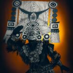 Vermelha Noir Instagram – 💀 En el antiguo panteón mexica, Mictlantecuhtli fue ampliamente venerado como el dios al que todos los seres vivos habrían de enfrentarse «cara a cara». Su reino, el Mictlán, acogía «a todos los humanos que mueren de forma natural», según documenta la Universidad Nacional Autónoma de México (UNAM). 💀
Llevo años queriendo hacer una representación de uno de los dioses favoritos de una civilización parte de LA CULTURA DE NUESTRO PAÍS
Esta representación fue parte de una conferencia para Atlantic Institute donde se habló de la historia y antecedentes del drag en México y de la presencia de personas LGBTTTIQ+ en nuestros pueblos originarios.
Gracias @jordi.luke por poderme permitir conectar con esta parte de mi cultura y poder mostrarlo a personxs extranjerxs y darles una probadita no solo del drag, si no también de nuestras tradiciones y costumbres.
.
Fotografía y dirección C @chiaroscuro_mexico
Makeup, headpiece & styling: Vermelha
Asistente de vestuario @yanethta
.
💄 PRODUCTOS
🔴Base: Blanco de Verónica
🖤Sombras: Cremated and Blood Sugar from @jeffreestarcosmetics
⚫Delineador y cejas @natural_girl_oficial
@bodypaintbykj
#fashion #drag #gay#art #makeup #lgbt #photograph #instagay #dragqueen #rpdr #rupauldragsrace #instadrag #dragrace#lgbtq #queen # #dragmakeup #instagay ##dragqueyensoyfinstagram #gayboy #dragqueenmakeup #fashion #fashiondesigner #makeupartist #style #art #localqueen #dragartist #drmx #diademuertos Tenochtitlán