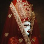 Vermelha Noir Instagram - 🕌 The beast within 🕌 For this chapter I created along with @emmanuelvictoriaatelier this look inspired by the great @madonna 's look used for the visuals of "The beast within" created by Lacroix. Cómo mi nombre literalmente significa "Roja" e inspirada por el look de Lacroix creado para Madonna, pensé en presentar mi pura esencia en este color, el look de Madonna y un aspecto cultural que más adelante les mostraré. Fotografía y dirección C @jonathanarroyo.mx Vestuario: @emmanuelvictoriaatelier Peinado: @ Nail art: @jewelry___nails Joyería: @ghelguera Makeup & styling: Vermelha Noir . 💄 PRODUCTOS 💄 ⚪Base : Corrector blanco de Verónica 👁️ Ojos y contour : @jeffreestarcosmetics ⚫Delineador y cejas @guerlain 🖤 Labios @maccosmetics_mex ⬛ Enmarcado @bodypaintbykj . #fashion #drag #gay#art #makeup #lgbt #photograph #instagay #dragqueen #rpdr #rupauldragsrace #instadrag #dragrace#lgbtq #queen # #dragmakeup #instagay ##dragqueyensoyfinstagram #gayboy #dragqueenmakeup #fashion #fashiondesigner #makeupartist #style #art #localqueen #dragartist #religion #virgin #unholy Queretaro