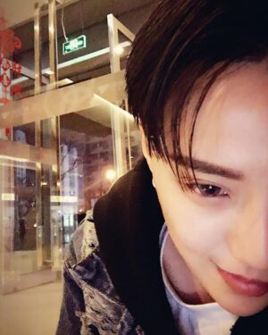 Vespa Miller Instagram - 如果，我演了坏人，你们，还爱我吗？😔