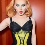 Vespi Instagram - Toujours assortir sa guêpière à la couleur de ses yeux 😌 Oui Vepsi, la guêpe..en guêpière. Branding Genius I know Dites moi dans les commentaires à votre avis comment j’ai craqué mon collant 🤓 —- #reels #transformation #dragtransformation #makeuptransformation #maletofemale #drf #dragmodel #drag #dragqueen #dragmakeup #dragqueen #dragqueenfrance #rupaulsdragrace #rupaulsdragrace #dragrace #french #parisianqueen #frenchdrag #queer #lgbt #localqueen #waist #corset #vespi Paris, France