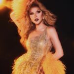 Vespi Instagram - ✨🎤🪩 DALIDA 🪩🎤✨ ——- 📸 @thefrenchbeautyboy 💇‍♀️ @alexis.parente ✂️ @antonio_pizzino 🪶 @plumesdeparis 💅🏻 @mel_on_the_nails ——— Pour mon défilé Dalida j’ai voulue recréer la sublime robe que Dalida portait dans une performance sur “bye bye” en 1982. Une tenue que j’avais depuis longtemps dans un tableau Pinterest et c’était donc une évidence pour moi de recréer cette tenue pour la scène de @dragrace_france Merci encore à @anton pour avoir rendus ce rêve possible 💛🪩✨ ——- For my Dalida runway I wanted to recreate the sublime dress that Dalida wore in a performance on “bye bye” in 1982. An outfit that I had for a long time in a Pinterest board and so it was a no-brainer for me to recreate this outfit for the @dragracefra stage Thanks again to @antonio_pizzino for making this dream possible 💛 🪩✨ #dragrace #dragracefrance #rupaulsdragrace #teamvespi #teamvespiche #vespi #drag #dragqueen #rpdr Paris, France