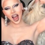 Vespi Instagram - Démaquillage drag TOUT ce qu’on ne vous montre JAMAIS 🥴 #demaquillage #getunreadywithme #demakeup #demakeupartist #reels #transformation #dragtransformation #makeuptransformation #maletofemale #dragmodel #drag #dragqueen #dragmakeup #dragqueen #dragqueenfrance #rupaulsdragrace #rupaulsdragrace #dragrace #french #parisianqueen #frenchdrag #queer #lgbt #localqueen #waist #corset #vespi Paris, France